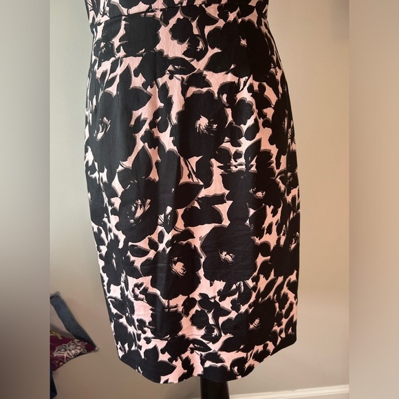Taylor from Anthropologie structured pink and black floral midi dress size 6 - Picture 6 of 12